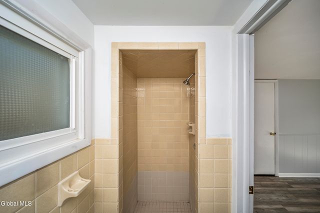 627 Via Ponderosa, Guilderland, NY 12303