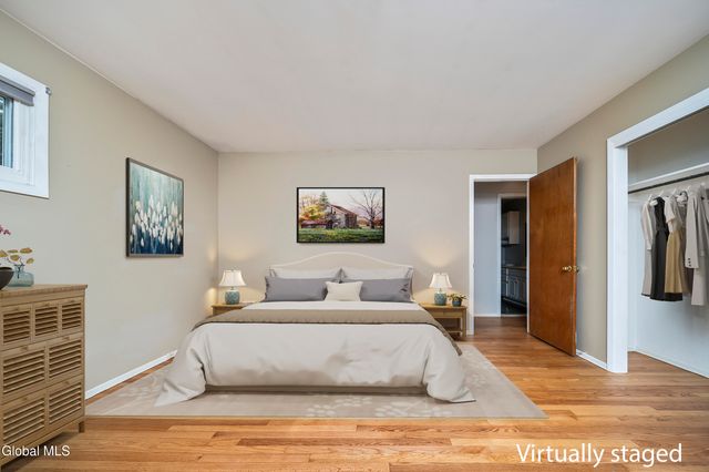 627 Via Ponderosa, Guilderland, NY 12303