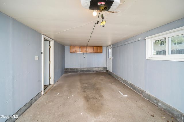 627 Via Ponderosa, Guilderland, NY 12303