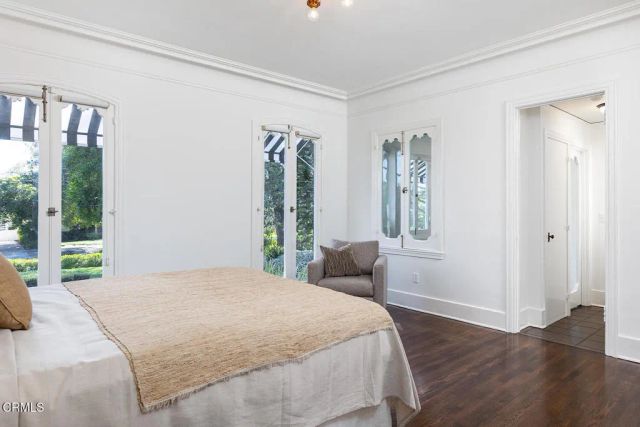 1275 New York Drive, Altadena, CA 91001