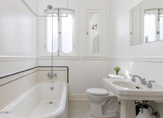 1275 New York Drive, Altadena, CA 91001