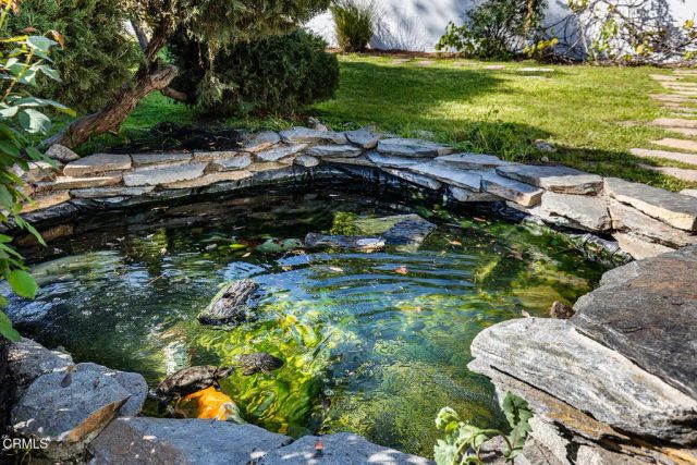 1275 New York Drive, Altadena, CA 91001