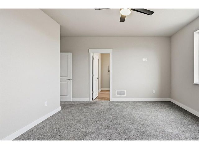 529 Foxtail Pl, Wiggins, CO 80654