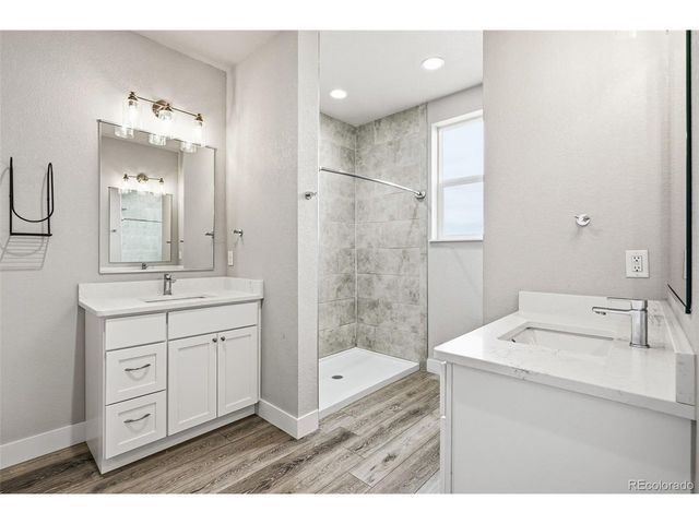 529 Foxtail Pl, Wiggins, CO 80654