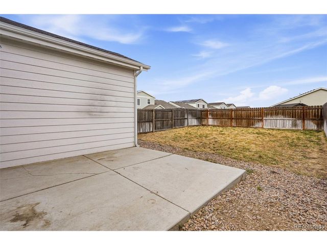 529 Foxtail Pl, Wiggins, CO 80654