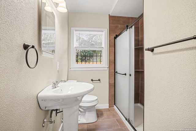 712 Lynwood, San Antonio, TX 78212