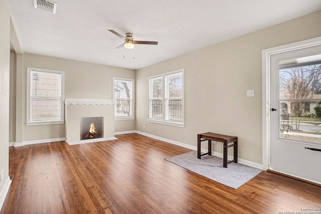 712 Lynwood, San Antonio, TX 78212