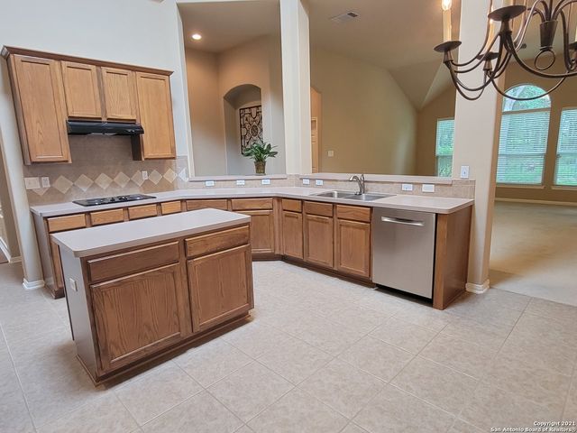 2524 MELVILLE, Schertz, TX 78154