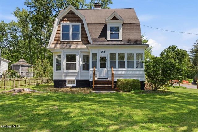 963 Riverview Road, Clifton Park, NY 12148