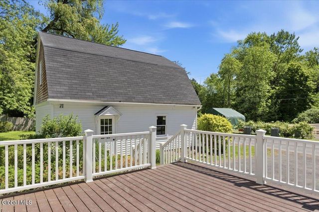 963 Riverview Road, Clifton Park, NY 12148