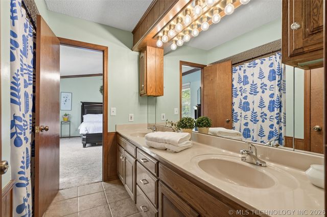 6212 E 78th Street, Tulsa, OK 74136