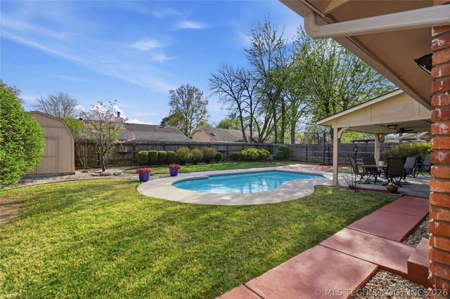 6212 E 78th Street, Tulsa, OK 74136