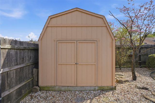 6212 E 78th Street, Tulsa, OK 74136