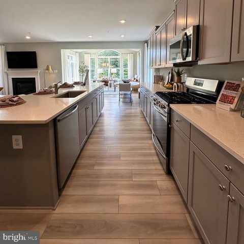 5404 NEWPORT CIR, White Plains, MD 20695