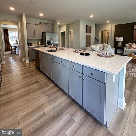 5404 NEWPORT CIR, White Plains, MD 20695