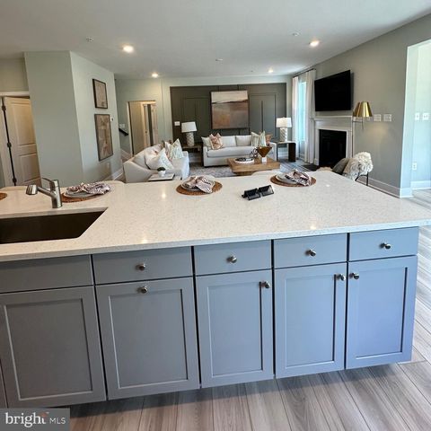 5404 NEWPORT CIR, White Plains, MD 20695