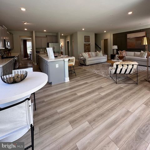 5404 NEWPORT CIR, White Plains, MD 20695