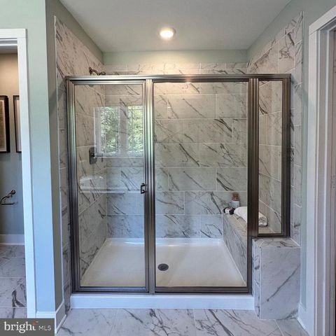 5404 NEWPORT CIR, White Plains, MD 20695