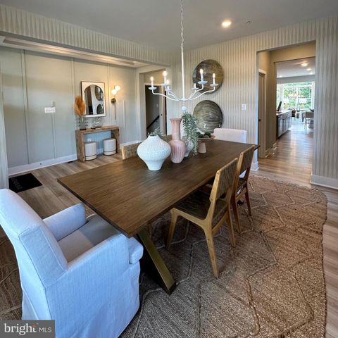 5404 NEWPORT CIR, White Plains, MD 20695