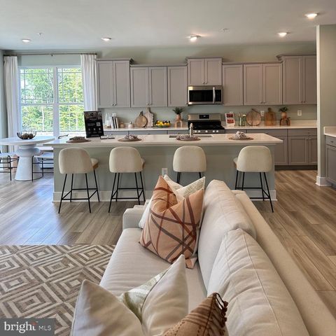 5404 NEWPORT CIR, White Plains, MD 20695