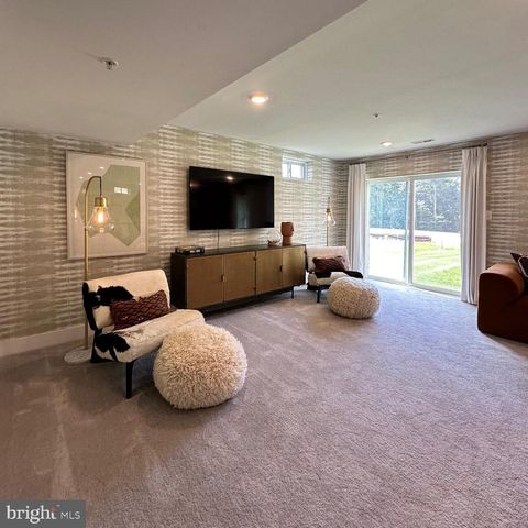 5404 NEWPORT CIR, White Plains, MD 20695