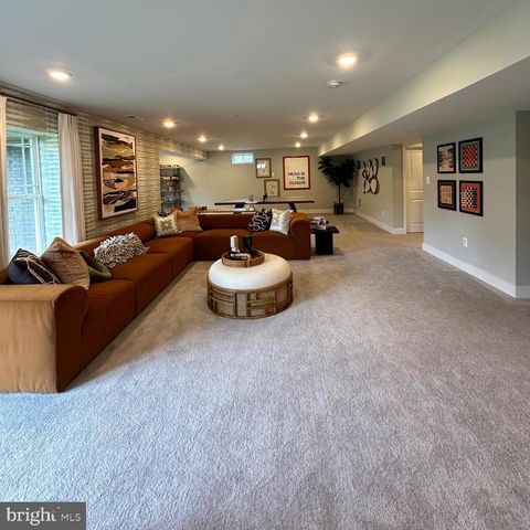 5404 NEWPORT CIR, White Plains, MD 20695