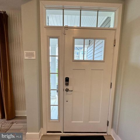 5404 NEWPORT CIR, White Plains, MD 20695