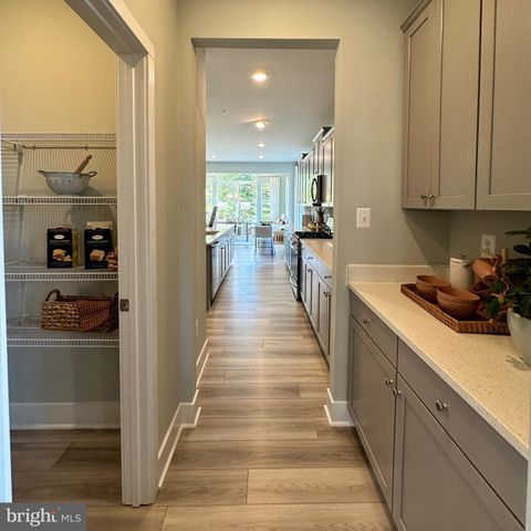 5404 NEWPORT CIR, White Plains, MD 20695