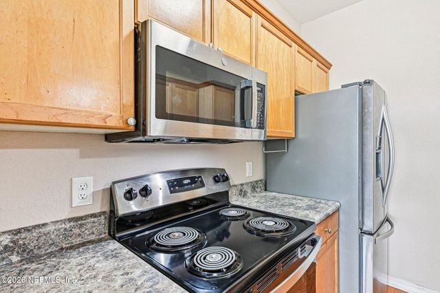 10961 BURNT MILL Road 1213, Jacksonville, FL 32256