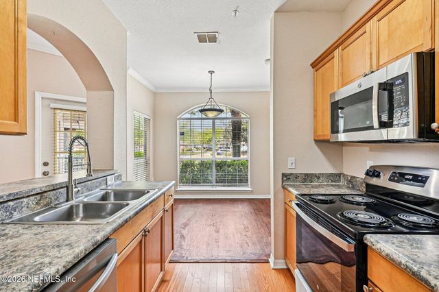 10961 BURNT MILL Road 1213, Jacksonville, FL 32256