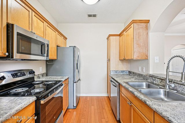 10961 BURNT MILL Road 1213, Jacksonville, FL 32256