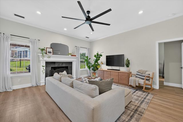 600 Rosedale Street, Highland Village, TX 75077