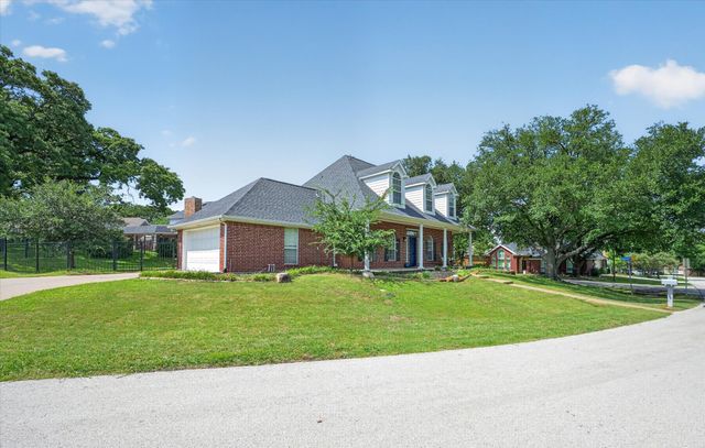 600 Rosedale Street, Highland Village, TX 75077