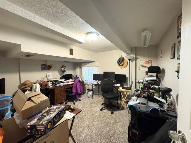 8500 E 57th Street, Kansas City, MO 64129