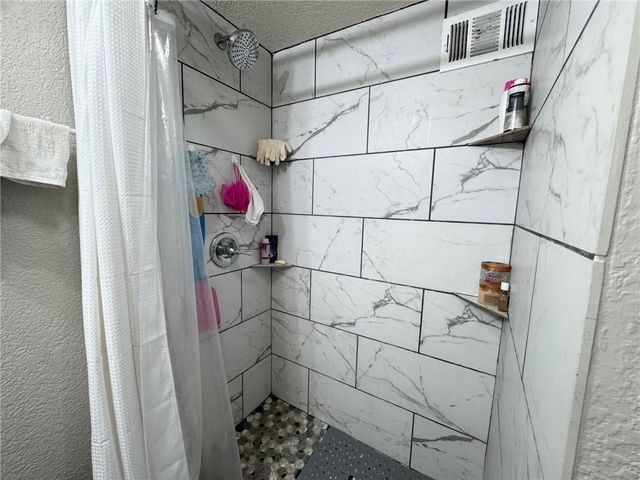 8500 E 57th Street, Kansas City, MO 64129