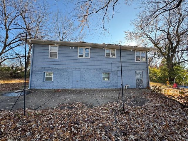 8500 E 57th Street, Kansas City, MO 64129