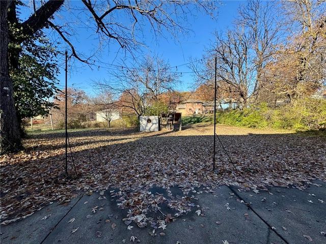 8500 E 57th Street, Kansas City, MO 64129