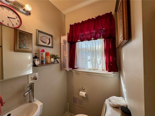 8500 E 57th Street, Kansas City, MO 64129