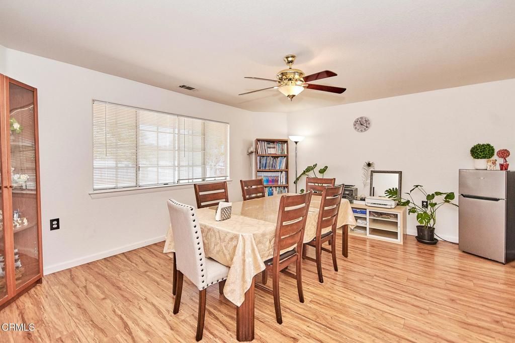 Image 9 of property listing at 9527 Riggins Road, Phelan, CA 92371