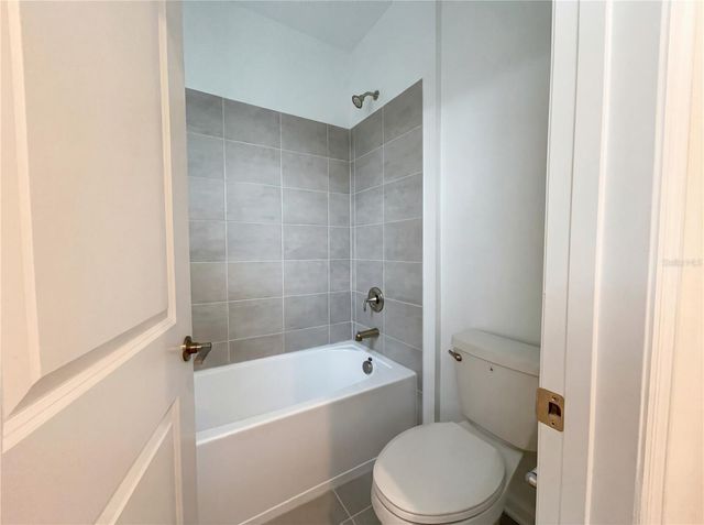 709 PERONI AVENUE, Debary, FL 32713