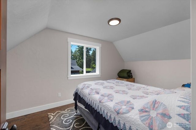 9835 James Road SW, Rochester, WA 98579