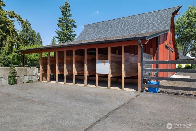 9835 James Road SW, Rochester, WA 98579