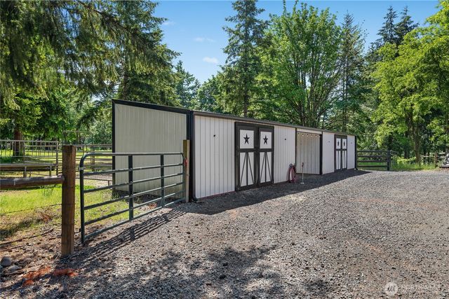 9835 James Road SW, Rochester, WA 98579