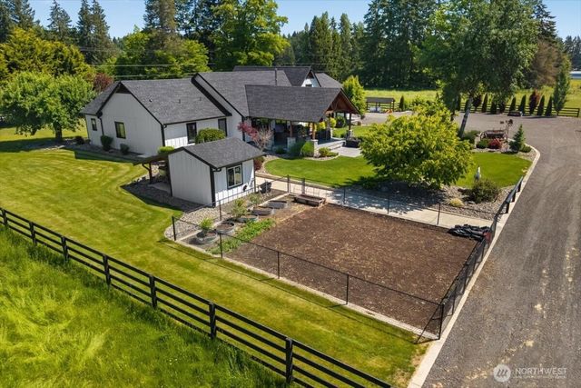 9835 James Road SW, Rochester, WA 98579