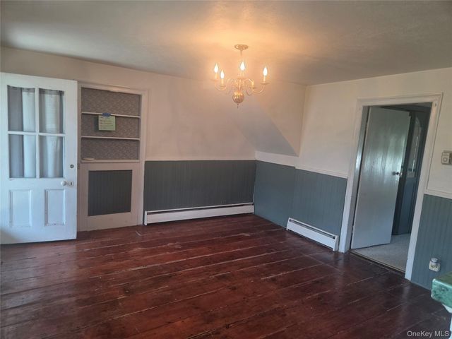 107 Eden Avenue, Massapequa Park, NY 11762