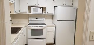 300 NE 12th Avenue 205, Hallandale Beach, FL 33009