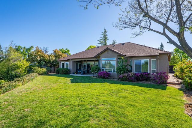 2965 Shadow Brook Lane, Redding, CA 96001