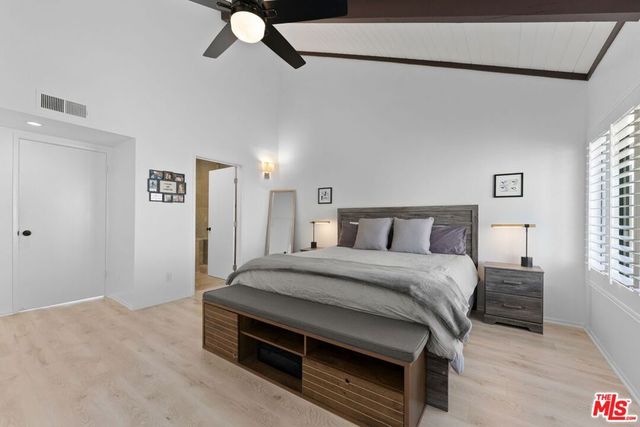 11574 Iowa Avenue 109, Los Angeles, CA 90025