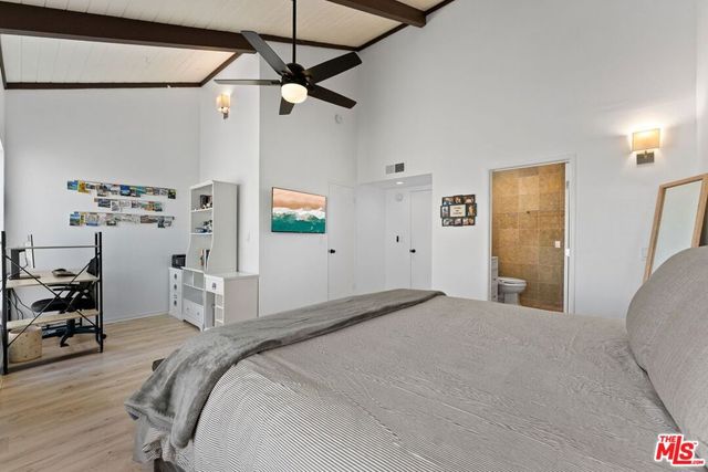 11574 Iowa Avenue 109, Los Angeles, CA 90025