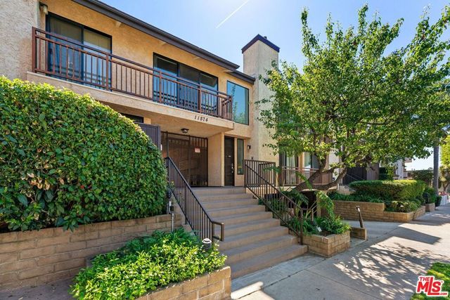 11574 Iowa Avenue 109, Los Angeles, CA 90025